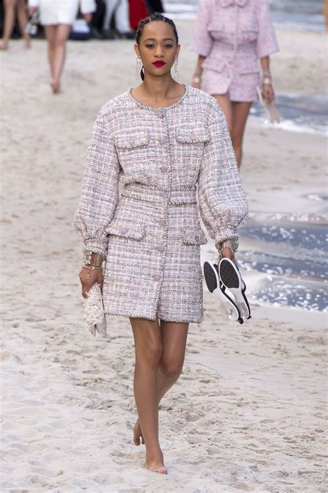 giacca chanel 2019|Chanel runway collection.